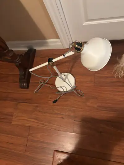 White Ranarp lamp, View more