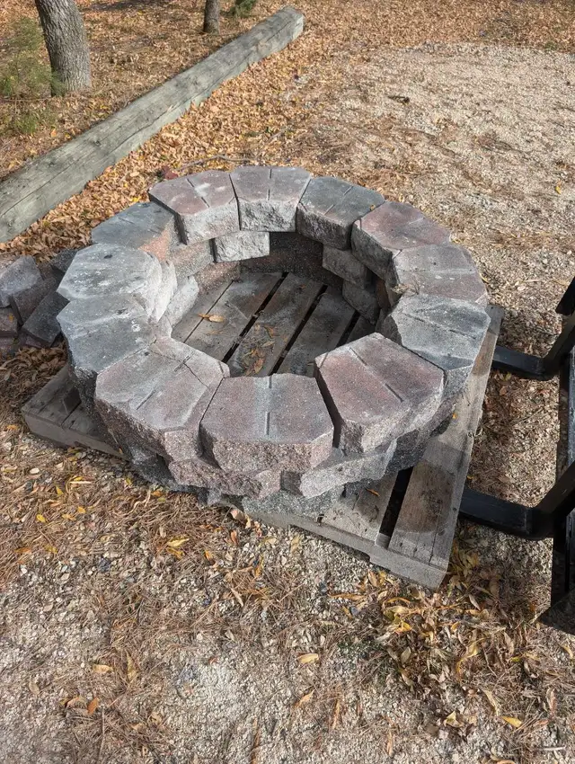 Fire Pit62863285826051122