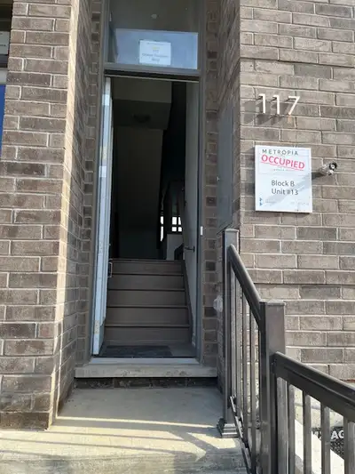 Townhome (4 bedroom) - Dufferin and Ranee (near Yorkdale Subway)