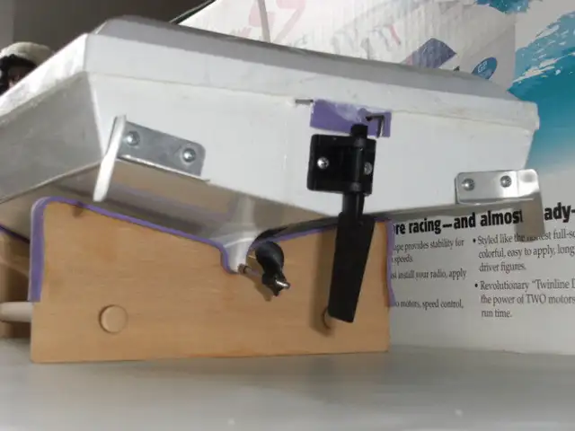STINGER SS R/C BOAT Super Sport with R/C Installed. in Hobbies & Crafts in Calgary - Image 8