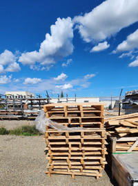 Free Wooden Pallets (Heat Treated Stamped)