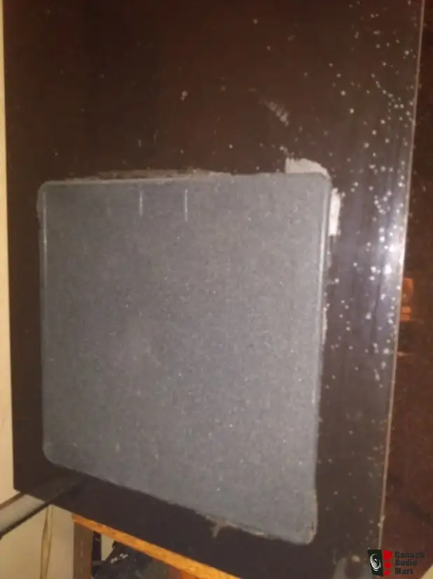 NHT 2.5i Loudspeakers in Speakers in City of Toronto - Image 6