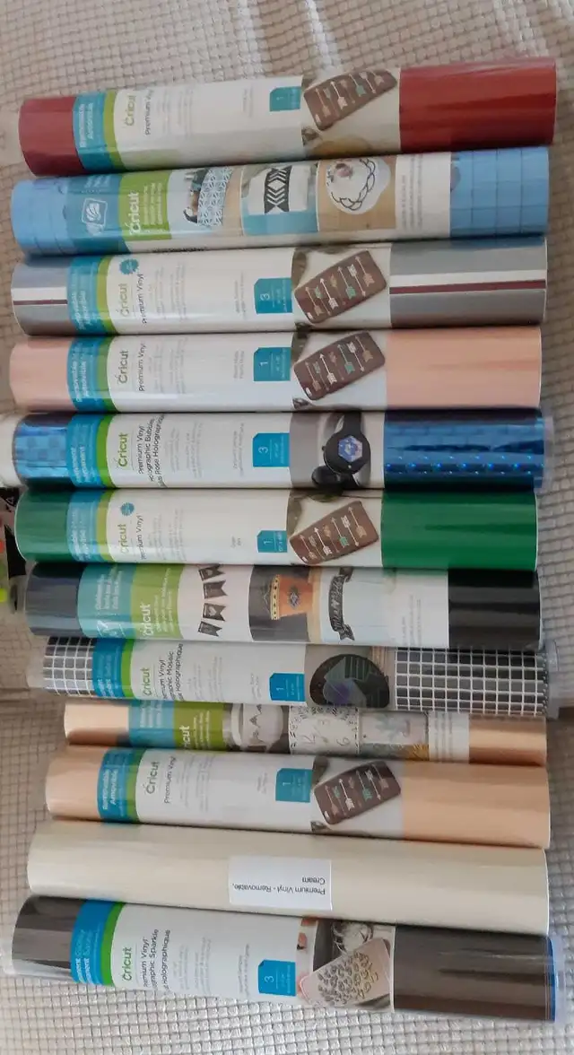 cricut craft vinyl  in Hobbies & Crafts in Hamilton - Image 2