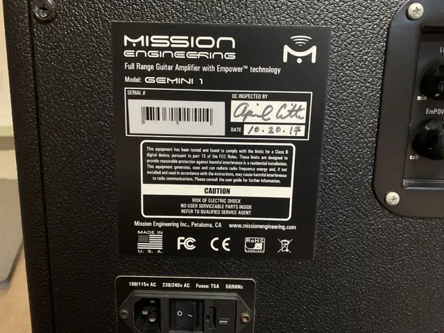 Mission Engineering Gemini 1 -110Watts 1x12 Powered Guitar Cab in Amps & Pedals in West Island - Image 5