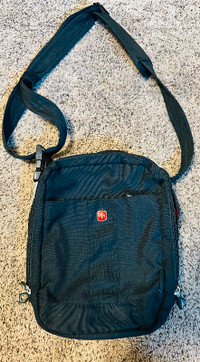 Swiss gear travel crossbody bag
