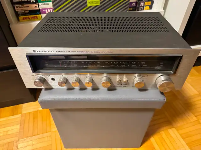 Vintage Silver Face Kenwood KR-4070 Stereo Receiver Sounds Great in General Electronics in City of Toronto - Image 4