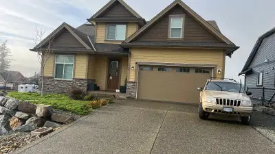 Walk out basement suite in a beautiful new house near Agassiz. with 3 bedrooms 2 full washrooms and...