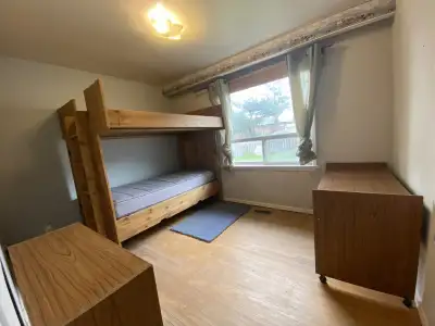 - 2 room in a unit of 3 bedrooms, 1 big living room, 1 dinner room, 1 kitechen and 1 washroom locate...