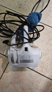 Little Lux II  Electrolux vacuum/ aspirateur 