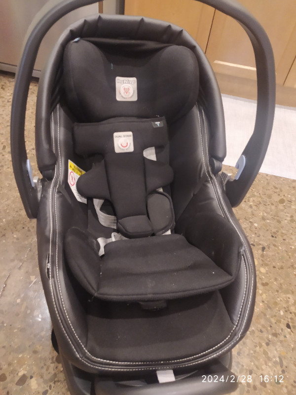 Car seat peg perego primo viaggio 4-35 in Strollers, Carriers & Car Seats in Oakville / Halton Region