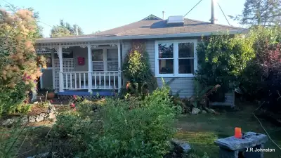Home "For Sale by Owner" in Maple Ridge BC. In the area known as Hammond. Price $915,000. 20530 West...