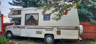 *You have to tow this RV if you buy* Ford E-350 7.5L V8 Club Wagon 1987 This RV is running but I am...