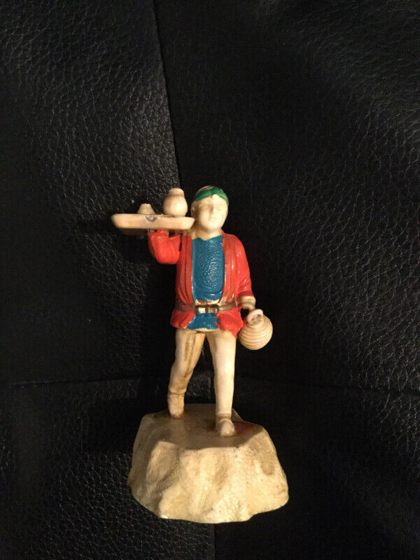 VIntage** 3  ASIAN FIGURINES * Detailed * Bakelite/Celluloid? in Arts & Collectibles in Edmonton - Image 3
