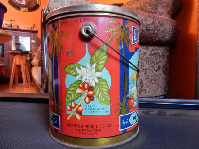 Vintage Bagdad coffee tin-5 pounds- in Arts & Collectibles in Saskatoon - Image 4