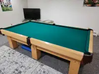 Beautiful 5x10 Snooker Table