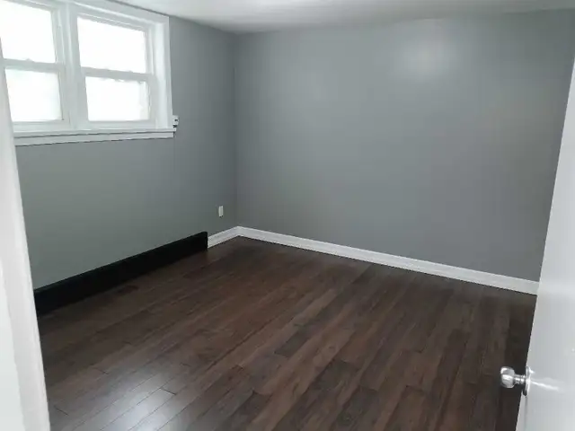 2 Bedroom Apartment (Victoria Hills Area) in Long Term Rentals in Kitchener / Waterloo - Image 3