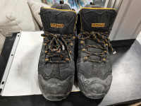 steel toes men work boots ,/ shoes 8.5