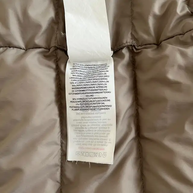 Muji Women's Lightweight Down Collarless Jacket Puffer Sz M in Women's - Tops & Outerwear in Markham / York Region - Image 4