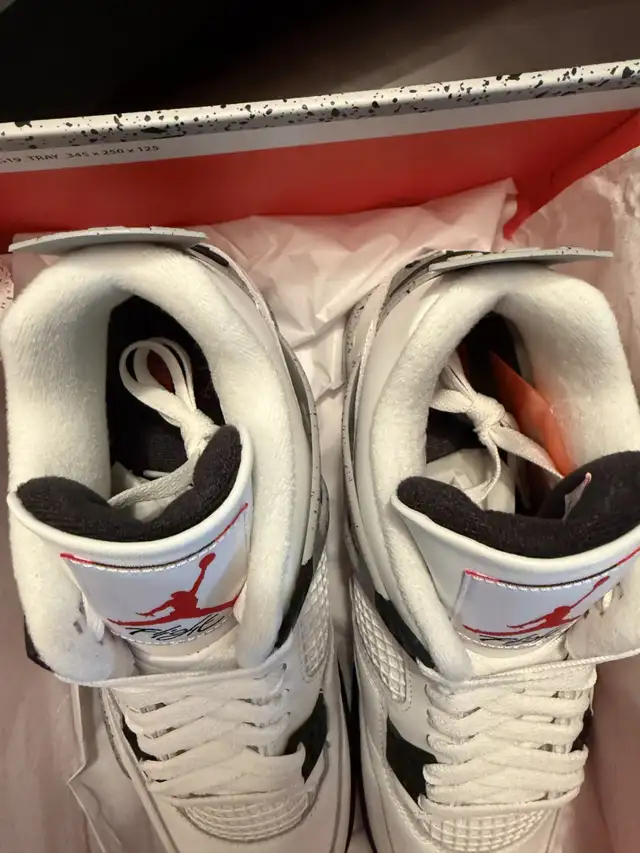 Jordan 4 Retro White Cement 2025 - Size 10, 9.5 in Men's Shoes in City of Toronto - Image 7