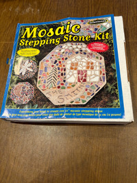 Mosaic Stepping Stone Kit