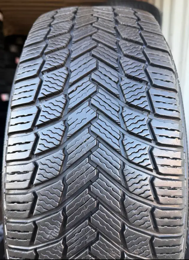  85 %+) 225/65R17 Michelin X-Ice Snow   in Tires & Rims in Mississauga / Peel Region - Image 11