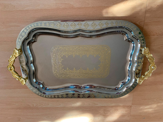 Silver/gold tray in Home Décor & Accents in Gatineau