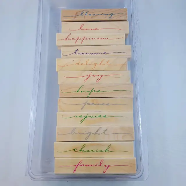Hero Arts Holiday Border Stamps Word Paper Crafts Card Making Sc in Hobbies & Crafts in Strathcona County - Image 2