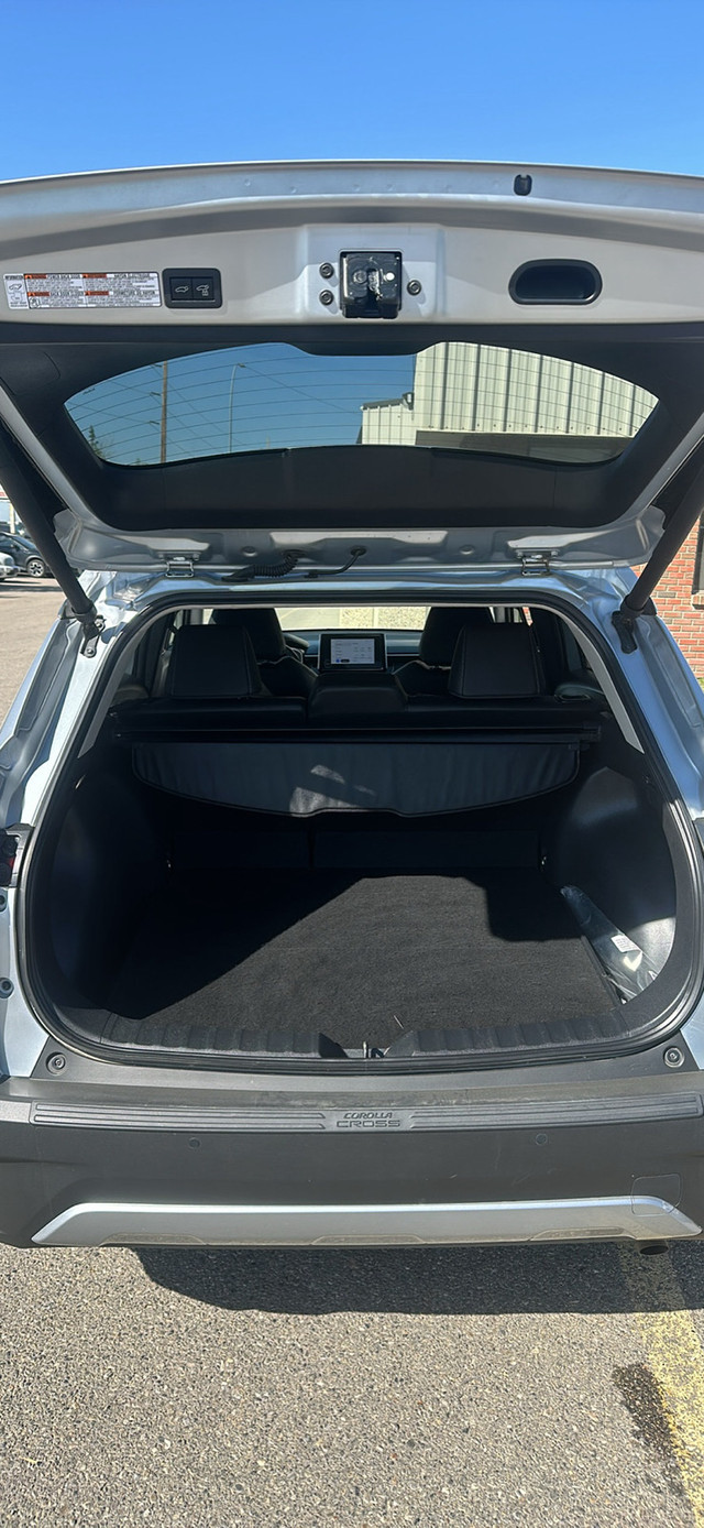 2023 Corolla Cross XLE in Cars & Trucks in Calgary - Image 4
