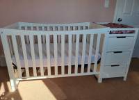 Baby crib MATTRESS NOT INCLUDED