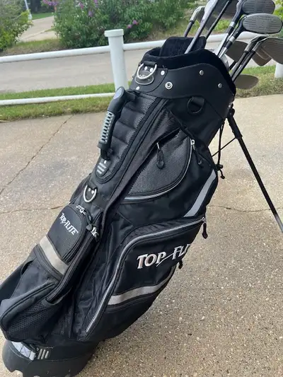 Men's RH golf clubs and bag, View more