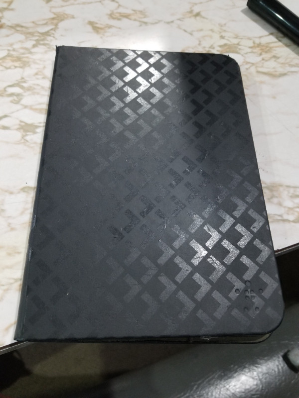 Tablet Case in iPad & Tablet Accessories in Calgary - Image 2