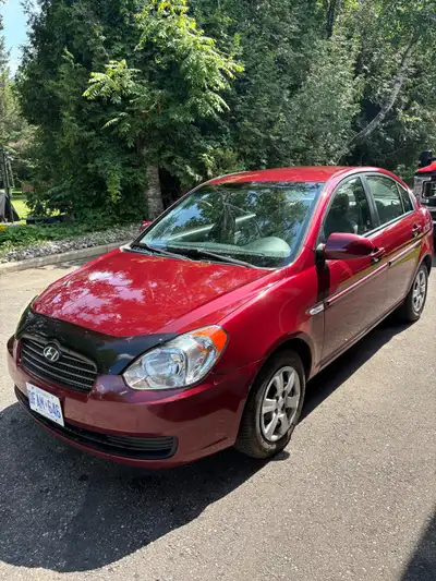 Selling my 2007 Hyundai Accent 95,000 km Great on gas – perfect commuter or student car Runs and dri...