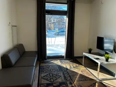 2 Bed, 2 Bath Apartment – Move-In Ready Spacious and modern 2 bedroom, 2 bathroom apartment availabl...