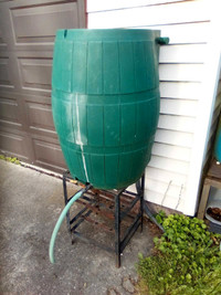 Rain barrel with stand