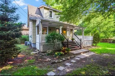 Private Room for rent – Shared Home | Prime Location by Niagara city hall Bright, clean private bedr...