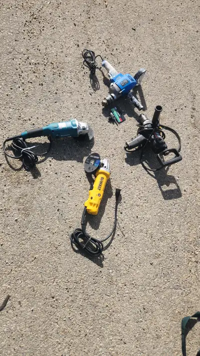 Makita 5 "angle grinder 115 volt 95 also 4.5 inch dewalt 85$, View more