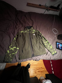 North Face APEX camp jacket mens small