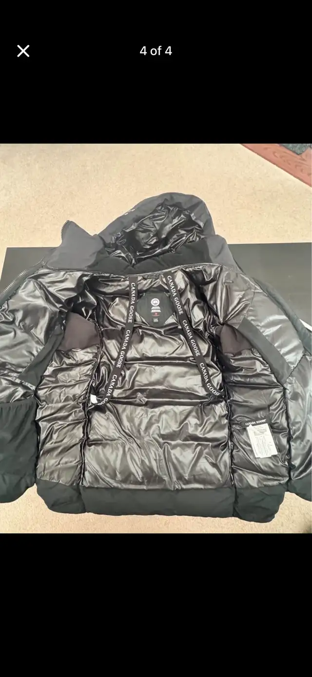 Canada Goose Woman’s jacket  in Women's - Tops & Outerwear in Calgary - Image 3