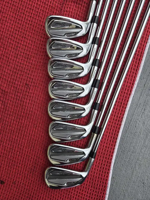 left handed titleist t100s forged irons for sale or trade in Golf in St. Catharines - Image 2