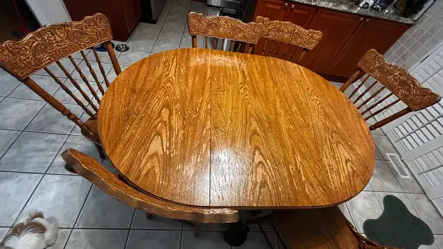 Real Wood Dining Room Table with Chairs in Dining Tables & Sets in Mississauga / Peel Region - Image 3