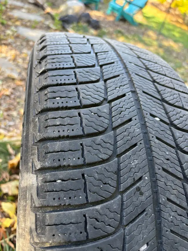 Michelin X-Ice snow tires on Rims in Tires & Rims in Peterborough - Image 4