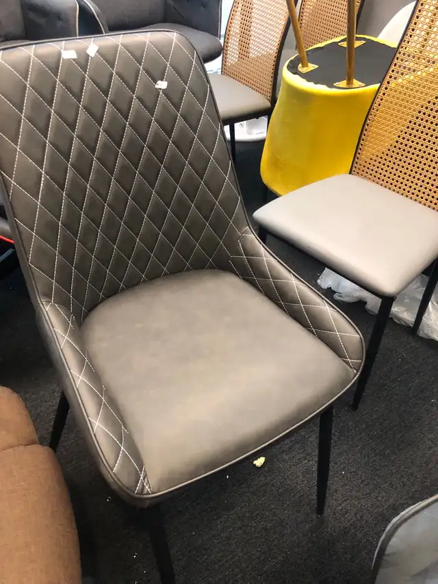 Heavy duty dining chair  in Chairs & Recliners in Markham / York Region - Image 3