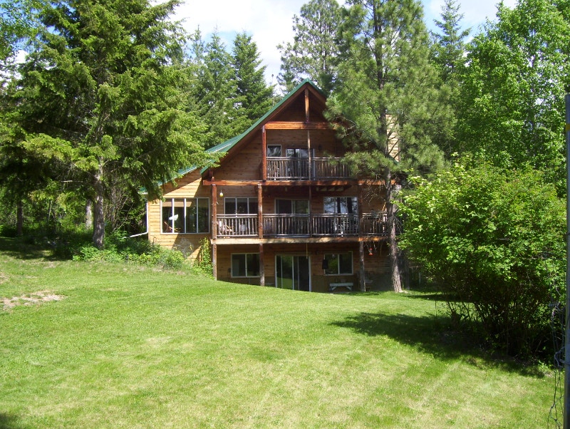 Home and 10 acres for sale in Creston BC. Houses for Sale Cranbrook