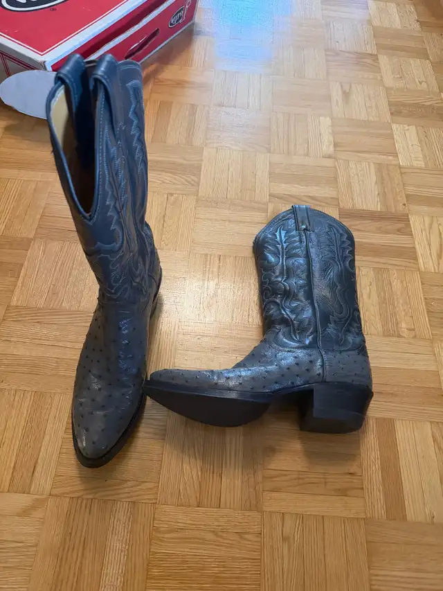 Justin cowboy boots  in Women's - Shoes in Markham / York Region - Image 2