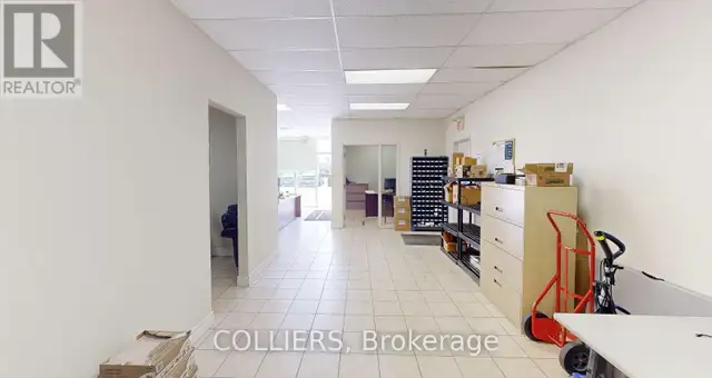 Arnprior office/warehouse in Commercial & Office Space for Rent in Ottawa - Image 4
