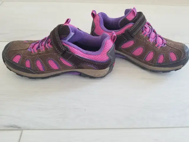 NEW Merrell leather kid's hiking boots unisex size 1.5 EU 32.5 in Kids & Youth in Oakville / Halton Region - Image 8