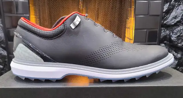 Jordan ADG 4 9M in Men's Shoes in City of Toronto - Image 4