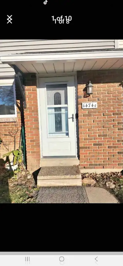 Welcome to your home in Ottawa! I'm offering a cozy room for rent in a convenient location. The spac...
