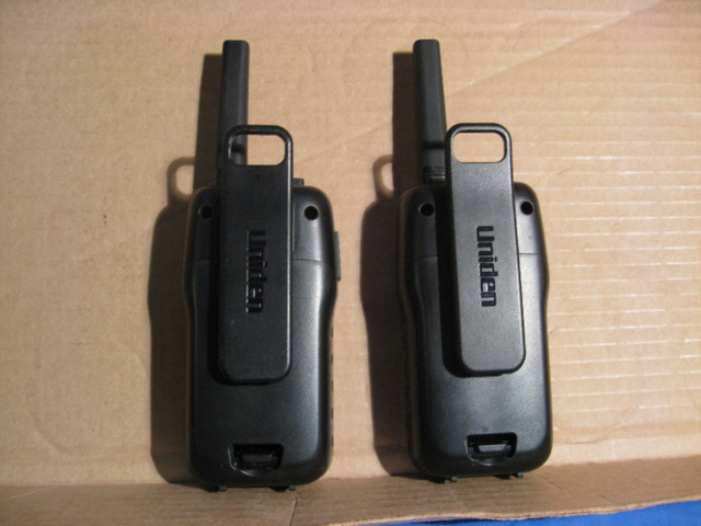 UNIDEN GMR 3050-2C WALKI TALKIES 50 MILE RADIOS in Hobbies & Crafts in Calgary - Image 4