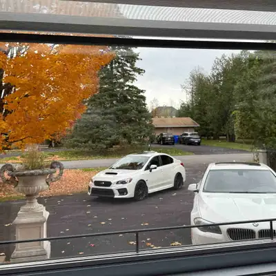 Pneus d’été et d’hiver neuf sur jantes!